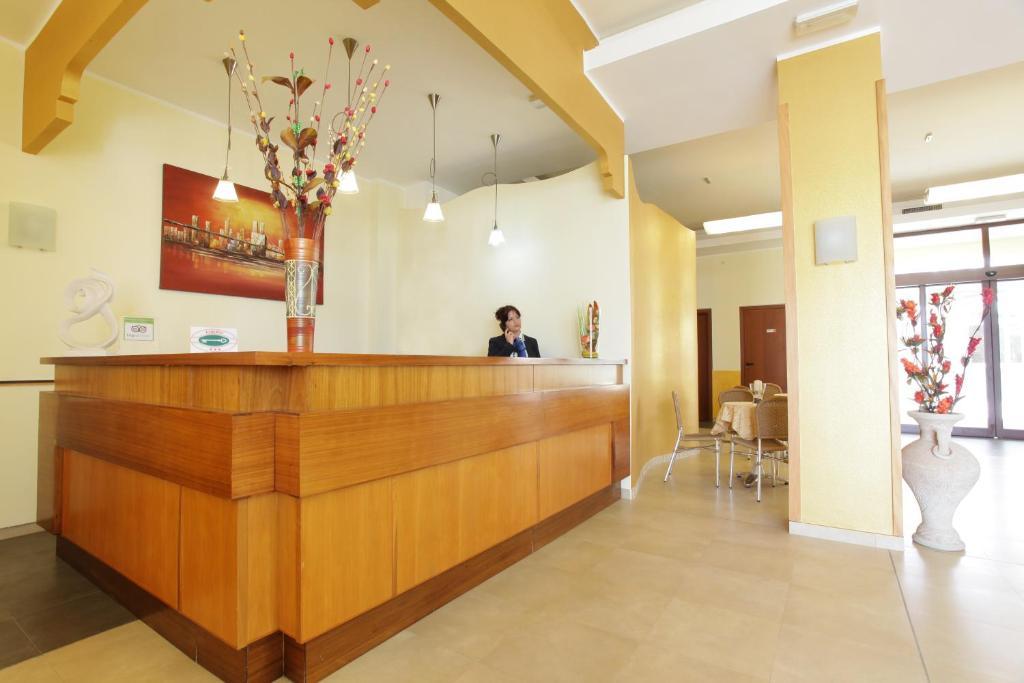 ליקאטה Hotel Lido Degli Angeli מראה חיצוני תמונה